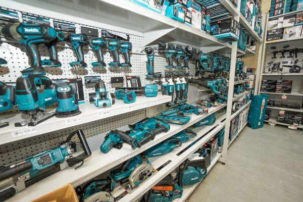 Thursday Island Mitre 10 Makita